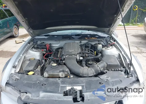 2010 Ford Mustang Gt/Gt Premium из США, поврежденный, VIN 1ZVBP8CH0A5112691